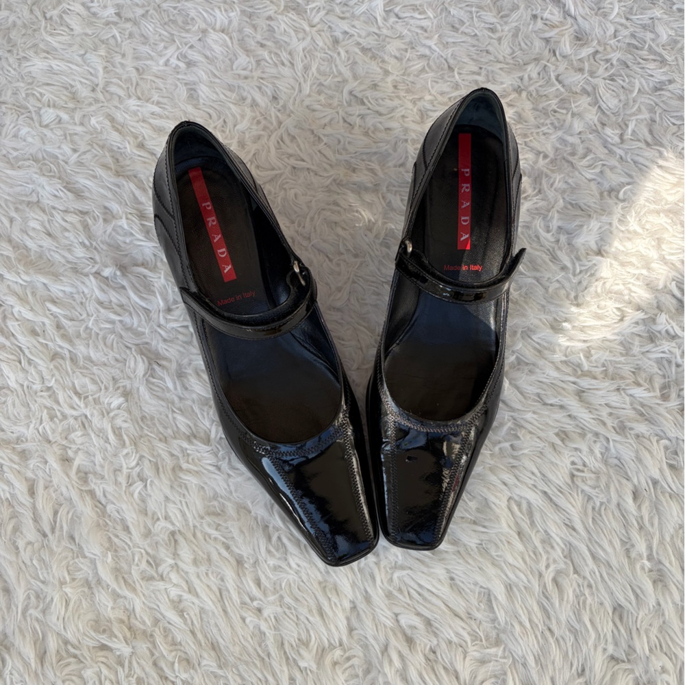 Vintage Prada Mary Jane Kitten Heels Size 38.5 - Picture 2 of 10